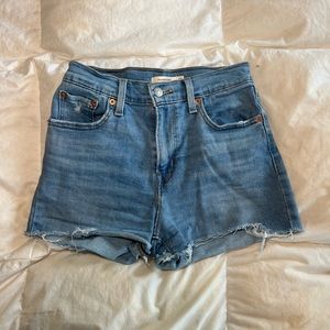 Levi jean shorts